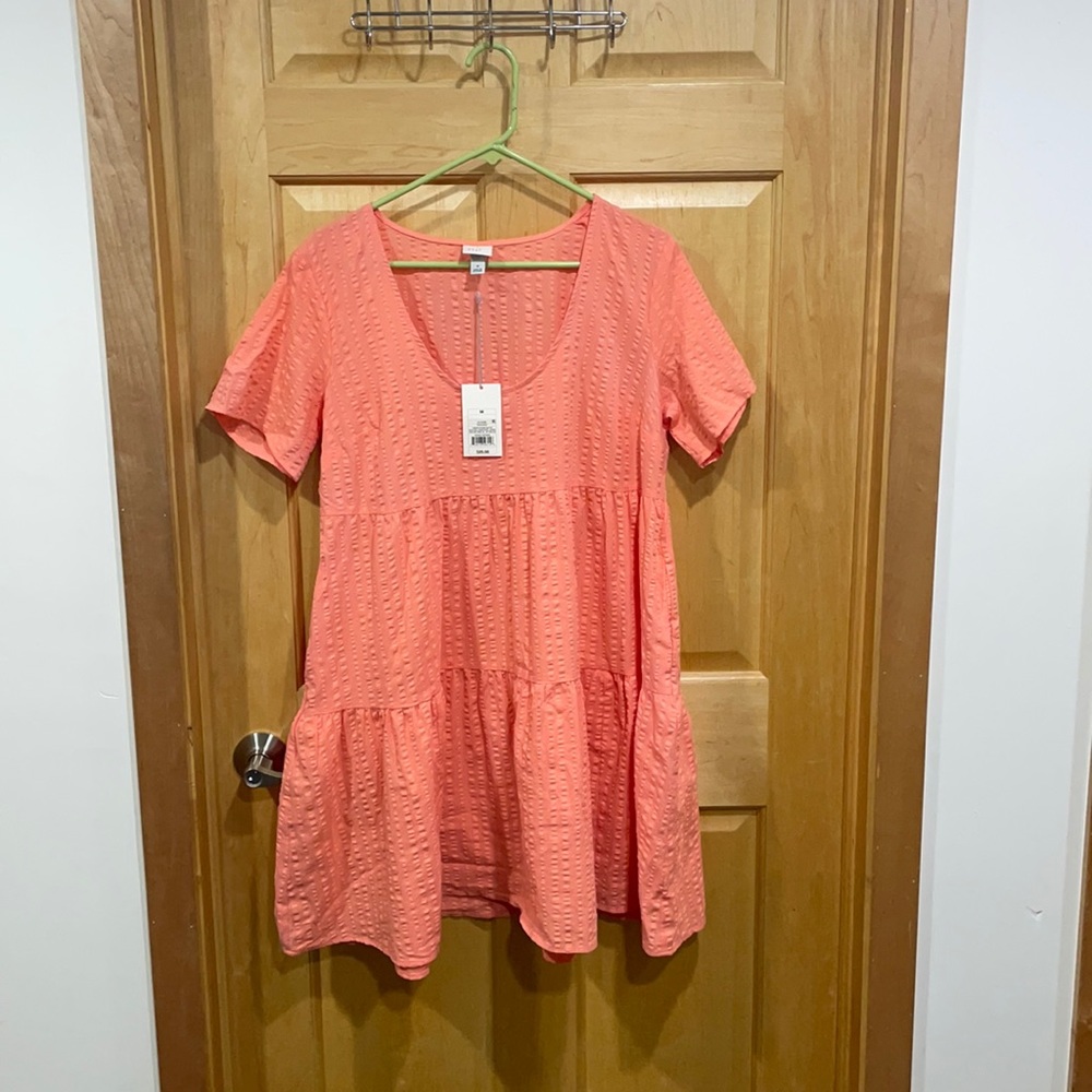 a new day flowy short sleeved coral dress size: M